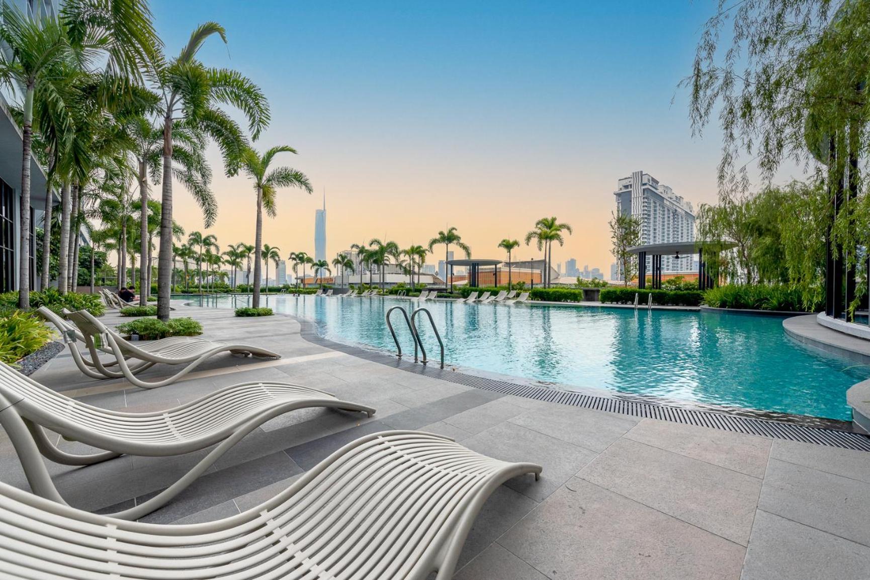 Tallest Concept Theme Suite Klcc Куала-Лумпур Экстерьер фото